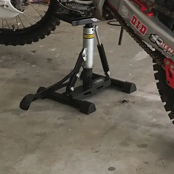 Best Dirt Bike Stand Lift, Box, Hydraulic, or Scissors?